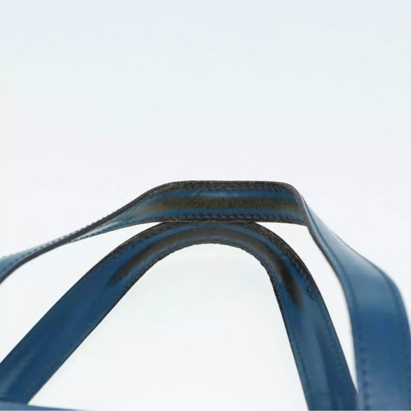 Auth Louis Vuitton Blue Epi Tote, gently loved in Good condition 😍🇫🇷 Final
price - Picture 7 of 17